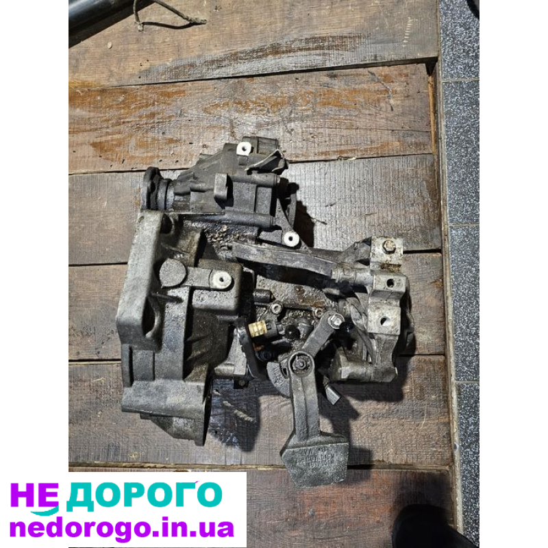 КПП  JYK  WV ,AUDI оригинал 6 ступ.