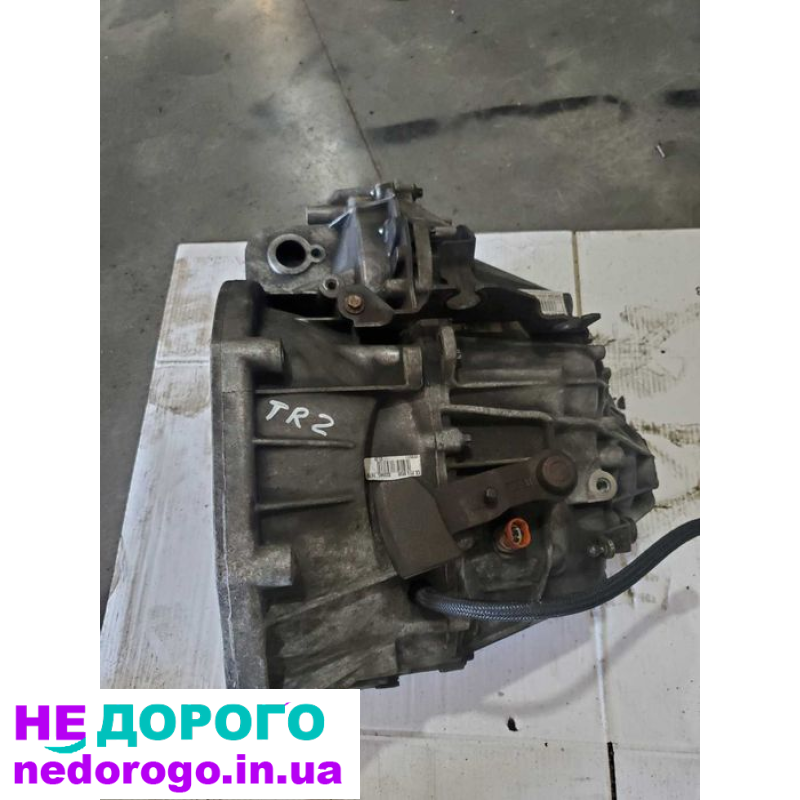 КПП Коробка передач 2,0 6 ст PF6010 8200546200 Renault Trafic Vivaro