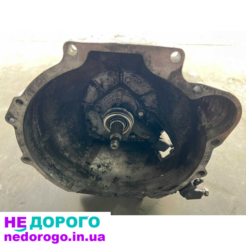 КПП Hyundai H1 H100 H200 2.5, 2005, 2.5 л, дизель.