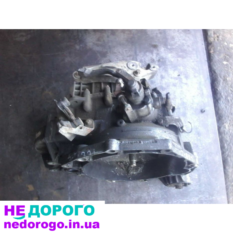 КПП коробка передач OPEL Zafira B 2.2 V16  бензин M 32