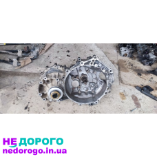 КПП Volkswagen Transporter T4 2.4 1990 2.4 л дизель.