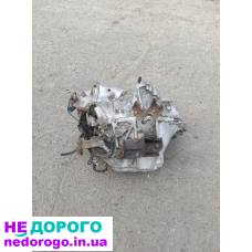 КПП механическая коробка передач механічна коробка Toyota Avensis T25