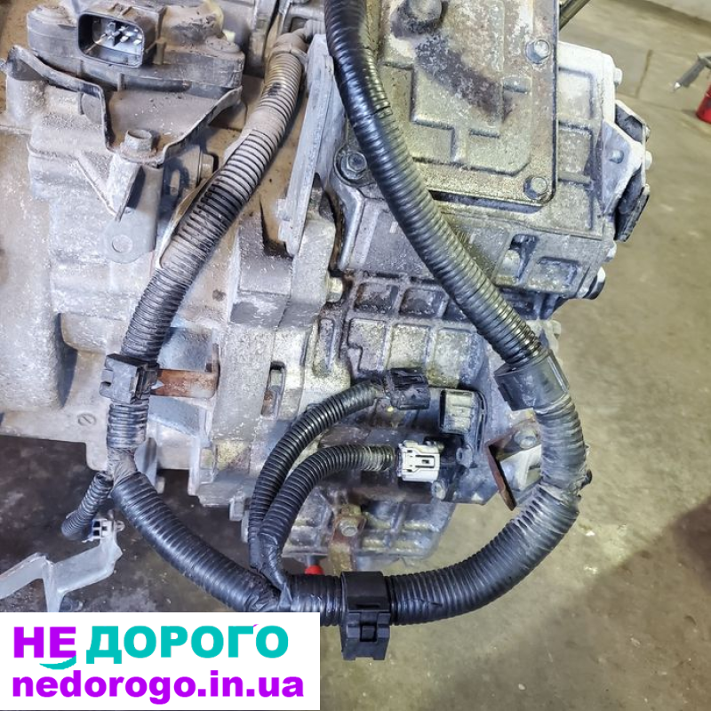 Генератор Mitsubishi Outlander PHEV 2.0 2019 2.4 бензин. Електромотор. Коробка передач.