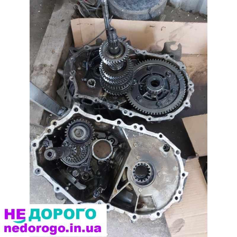 КПП под разборку (механическая коробка передач) 303001A730 Toyota