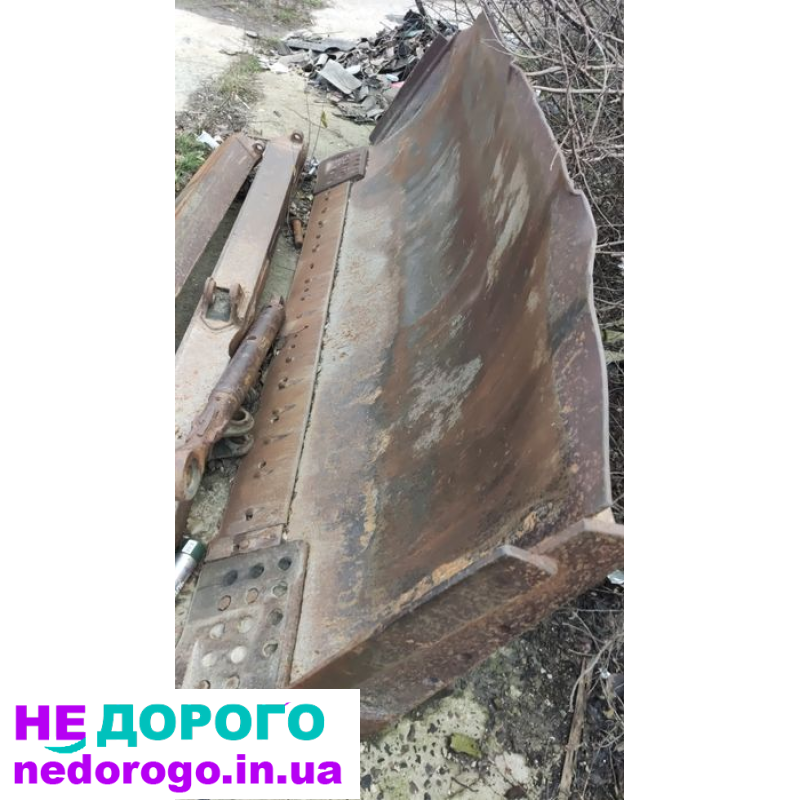 КПП т 130 Бульдозер: Трансмісія, Т-130, 2005, 11,9 л. двигун дизель.