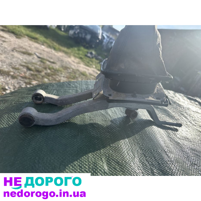 Куліса коробки МКПП ручка Lexus IS220 05-12, 2.2 л дизель.