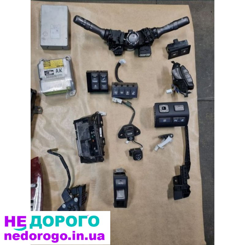 Блок управління Lexus LS460, 2019 рік, 4.6 л двигун бензин.