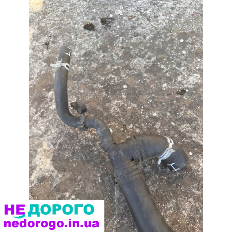 Патрубок термостата двигуна Land Rover Defender 07- 2.2diesel.