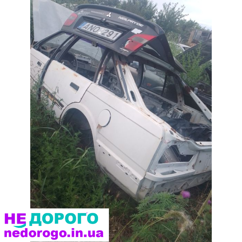 Двигун Mazda 1.8, 2.0 бензин МКПП, 2005 рік, об'єм 1.8, 2.0 л, у відмінному стані.
