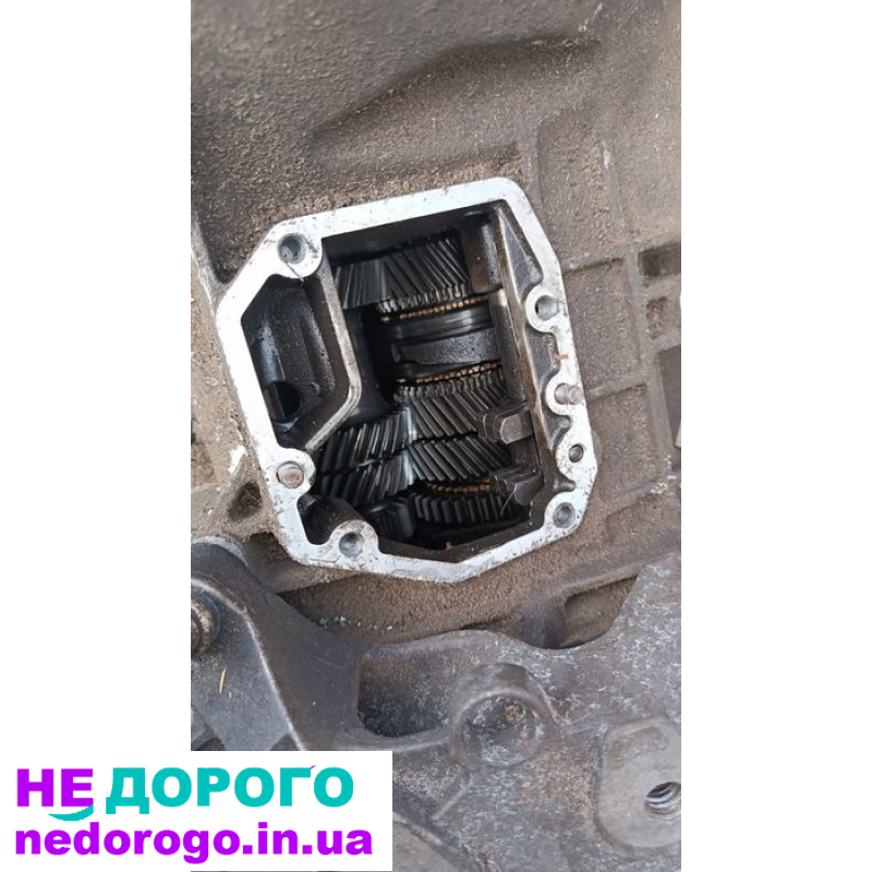 Механічна коробка передач Volkswagen Golf VII 2018 1.4 л бензин.