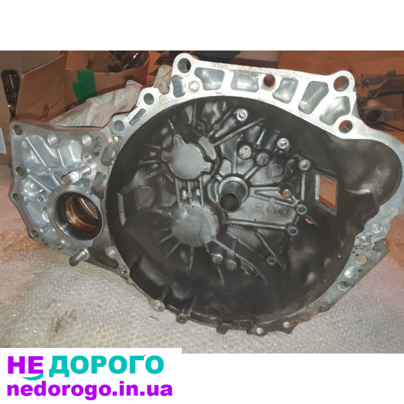 Механічна коробка передач Toyota Rav4 2007 (4x4)