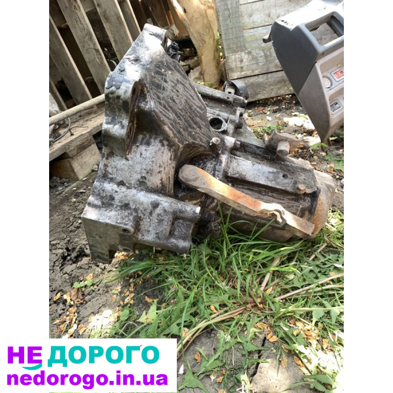 Механічна коробка передач Mazda 626 gc 1986 2.0 бензин.