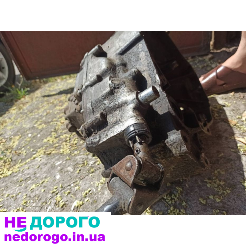 Механічна коробка передач Honda Civic 1987 року з об'ємом двигуна палива.