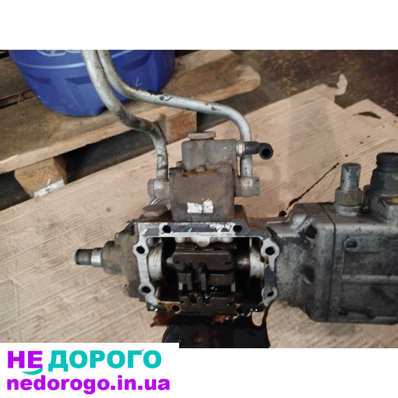 Механізм переключення КПП ZF 16S 151 для вантажівок, випущений у 2000 році, з об'ємом двигуна 11,9 літра, працює на дизельному паливі.