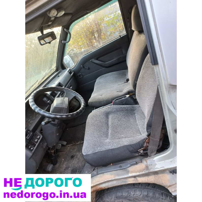 Мітсубісі Л300 2.5д мкпп, 1998 рік, об'єм двигуна 2.5 літра, дизель.