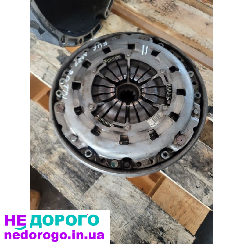 МКПП КОРОБКА передач зчеплення демпфер BMW 320  m47 2.0 td