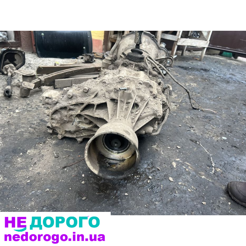 Коробка передач МКПП Nissan Navara 2.5 1995, об'єм двигуна 2.5 л, паливо - дизель.