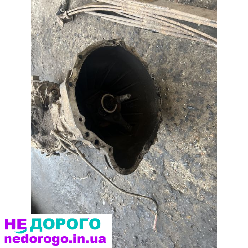 Коробка передач МКПП Nissan Navara 2.5 1995, об'єм двигуна 2.5 л, паливо - дизель.