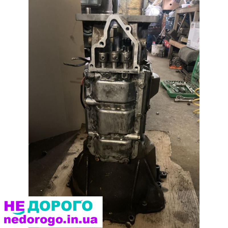 МКПП Mitsubishi L200 1999-2005 р. - назва агрегату, модель, рік випуску, об'єм двигуна, паливо.