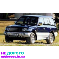 Формуй Мости роздатки Mitsubishi Pajero 2.8 АКПП, 1995, 2.8 л дизель.