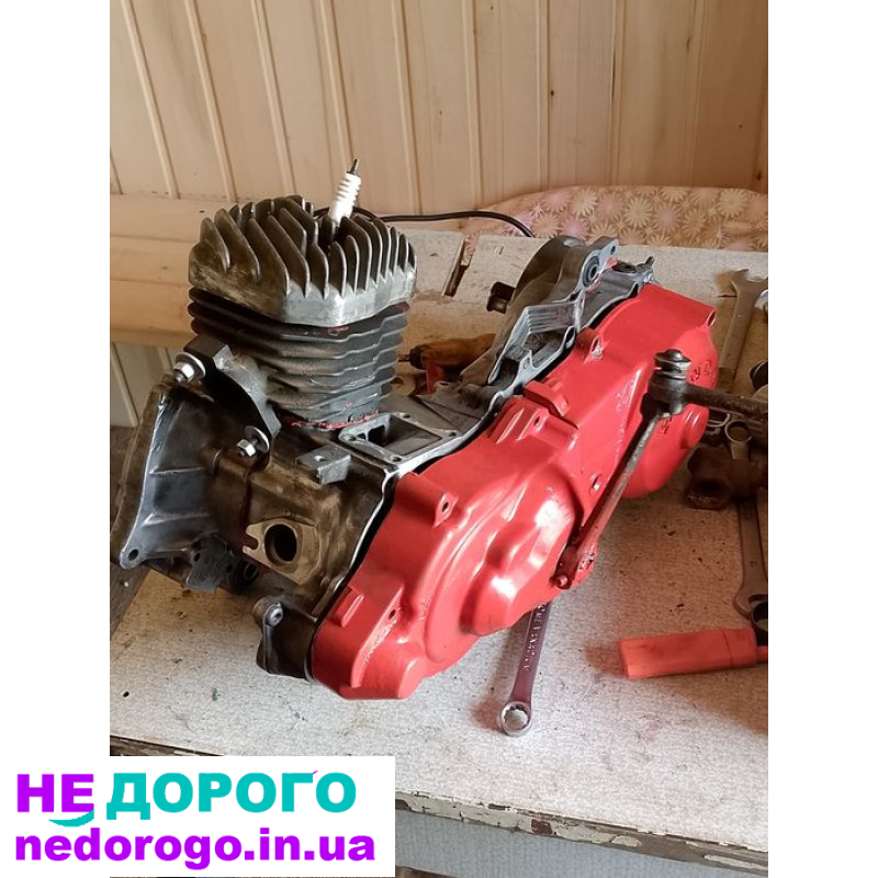 Двигун Honda Dio 27, чотиритактний, 24 куб.см, бензин, випущений в Україні.