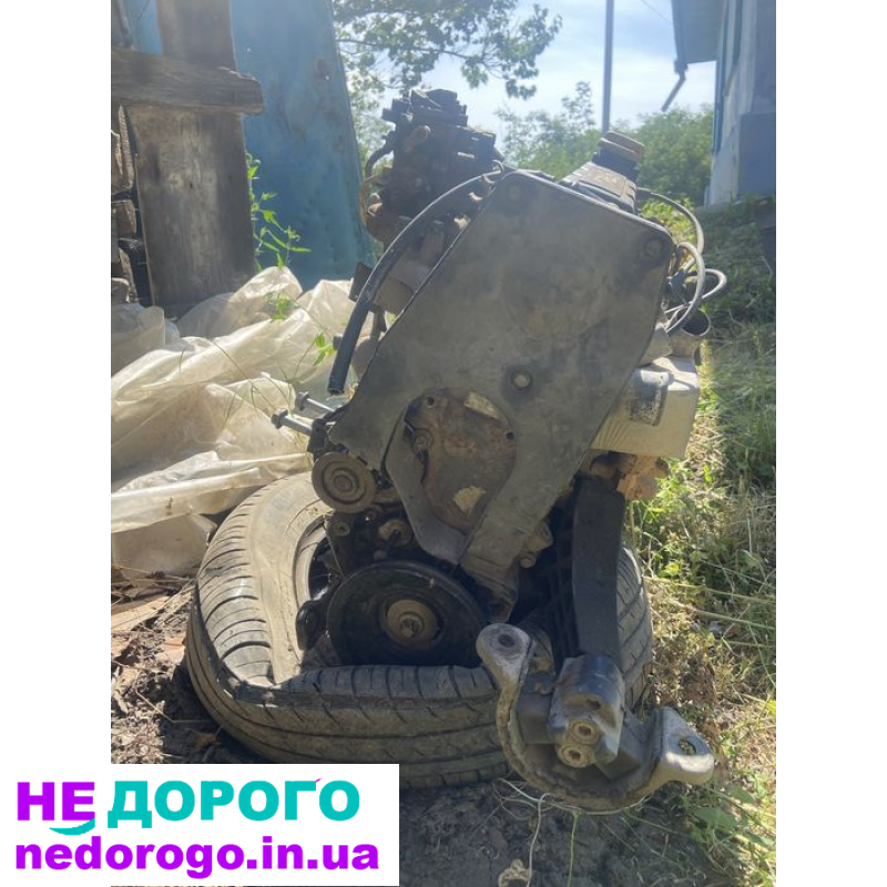 Двигун Opel Vectra 1.6 бензин карбюраторний, 1990 рік, об'єм 1.6 л.