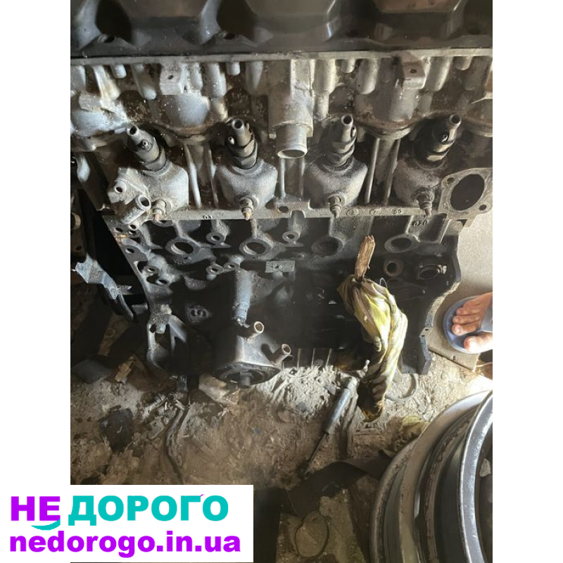Двигун Peugeot 406 2.1 diesel, 2001 рік, об'єм 2.1 л, паливо - дизель.