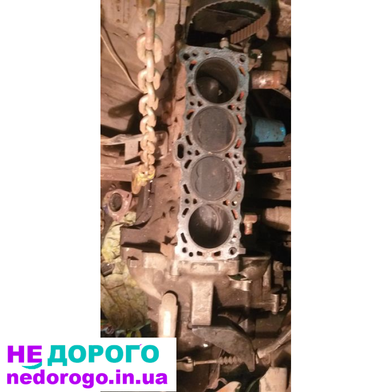 Двигун Nissan Bluebird 2.0 дизель, КПП 5, полуосі 1.8 бензин, випущений в Україні.