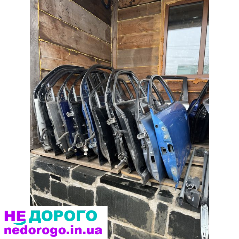 Двері Nissan X-Trail T30, 2001 рік, 2.0 л, бензин. Скло, замки, ручки. Українською.