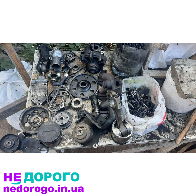 Двигун Peugeot 605 2.5 тд, 1994 р.в., 2.5 л, дизель. В наявності різні запчастини до цього агрегату.