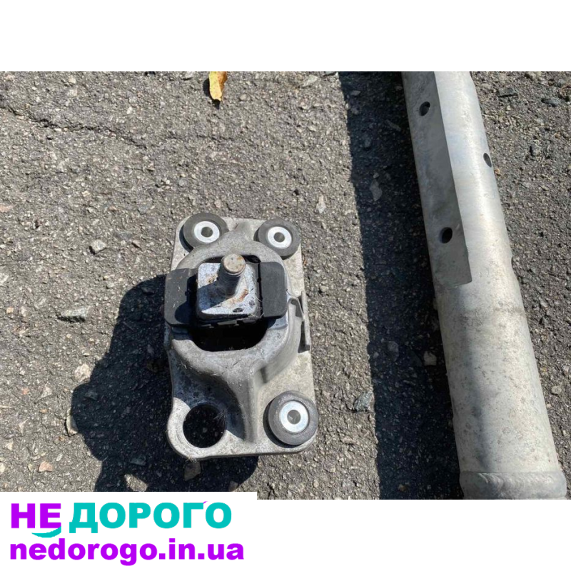 Продам АКПП для Range Rover L405левую цапфу с подшипником,  рычаг