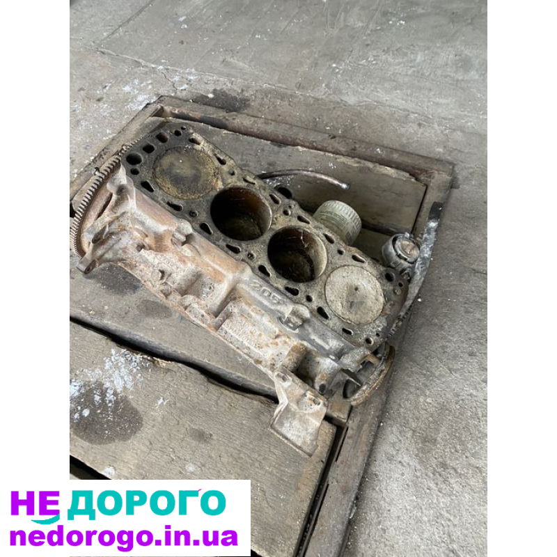 Блок двигуна Ford Sierra 2.0 л 1989 рік бензин