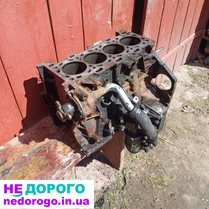 Блок циліндрів Рено Трафік 2,0 M9R 2015 2,0 л дизель.