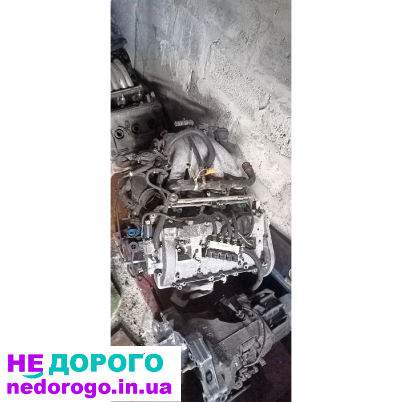 Двигун Audi A4B5 1.8T 2001 1.8 л бензин.