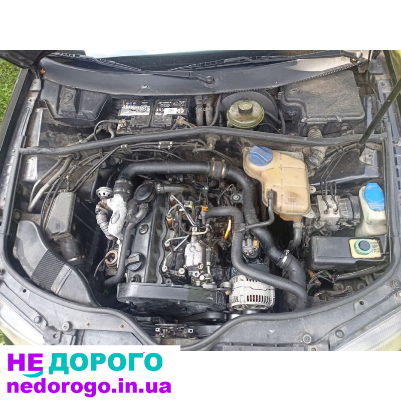 Двигун Audi A4B5 1.8T 2001 1.8 л бензин.