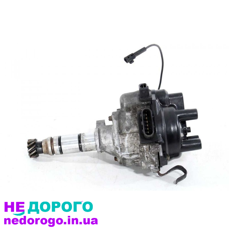 Двигун Nissan Qashqai, 2015, 1.6 л, бензин. Mazda 3, 2014, 2.0 л, дизель. Toyota Corolla, 2016, 1.8 л, гібрид.