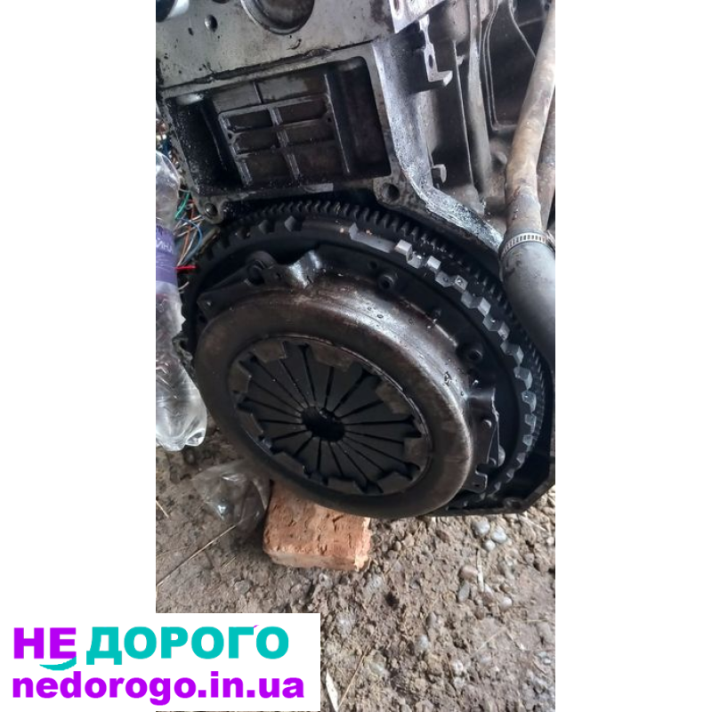 Двигун Reno 25,2.2 бензин, у відмінному стані, готовий до встановлення.