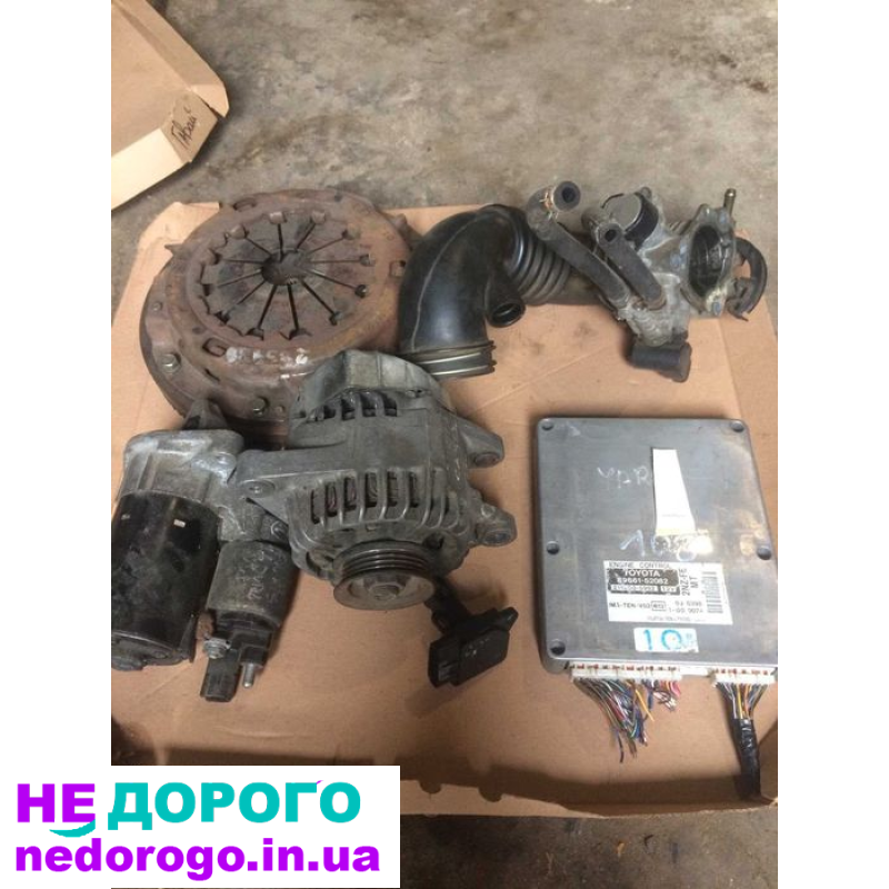 Двигун Toyota Yaris 1.3 2015, 1.3 бензин.
