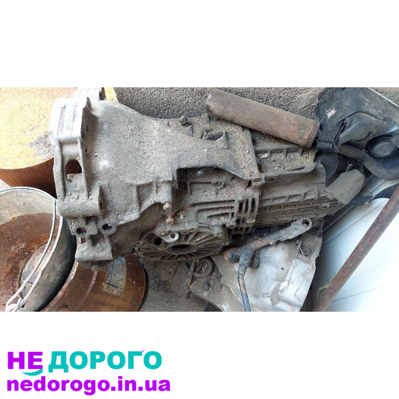 Коробка передач ручна для Audi 80 B3/4, 1990 р.в., 1.8 л., бензин.
