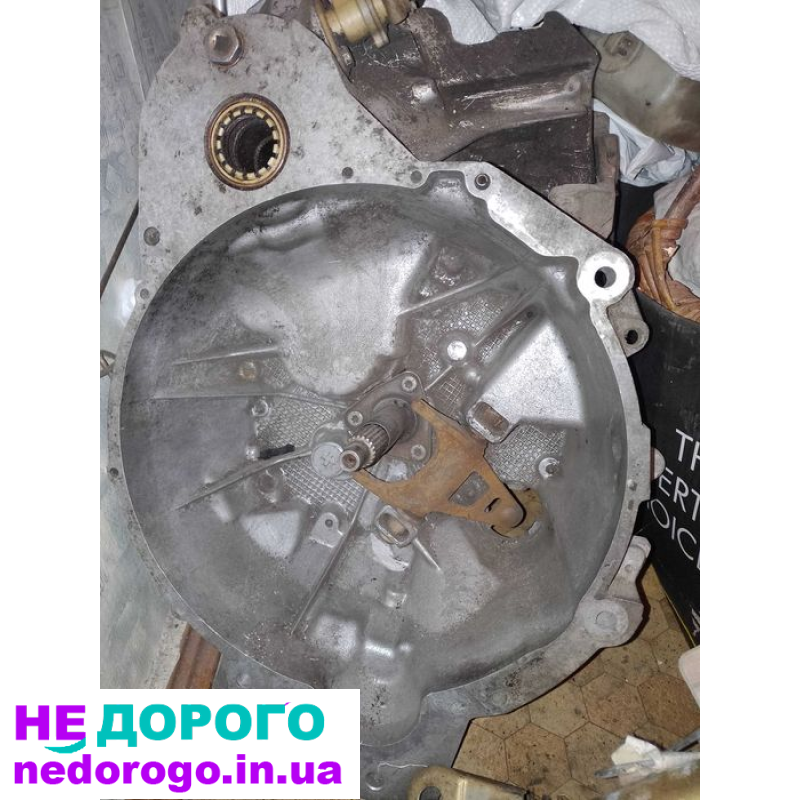 продам коробку мехника  гидро выжим  на пежо 605 3 л 12 кл  договорная