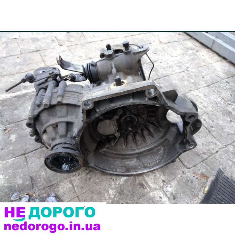 Продам коробку на 1.8 Volkswagen   Golf аба Vento