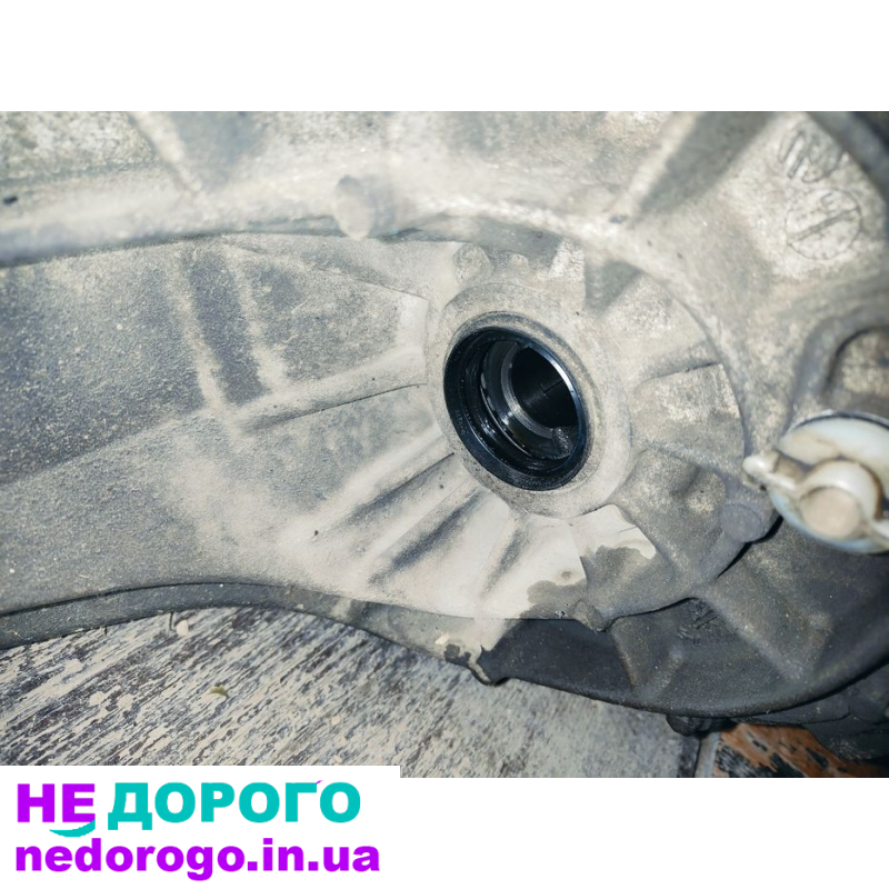 Коробка передач Nissan Qashqai 1.5 dci 6-ступка, 2015 рік, дизель, 1.5 л.