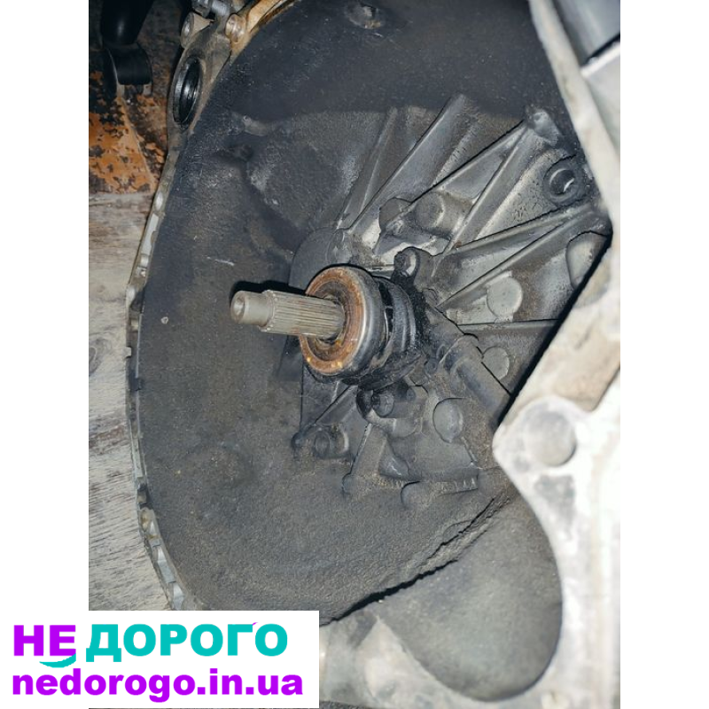 Коробка передач Nissan Qashqai 1.5 dci 6-ступка, 2015 рік, дизель, 1.5 л.