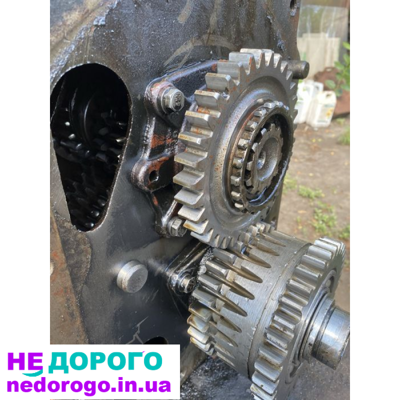 КПП до МТЗ, б/у, з Т70, у гарному стані. Назва: КПП МТЗ, модель: не вказано, рік: не вказано, об'єм двигуна: не вказано, паливо: не вказано. За деталями телефонуйте.