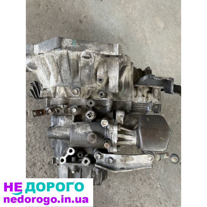КПП на Toyota Verso 2004, 2.0 л, бензин.