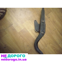 Продам  траверсу под коробку Нива-Шевроле .