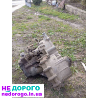 Продається коробка фольцваген т_4 2/4 ц 8000грн