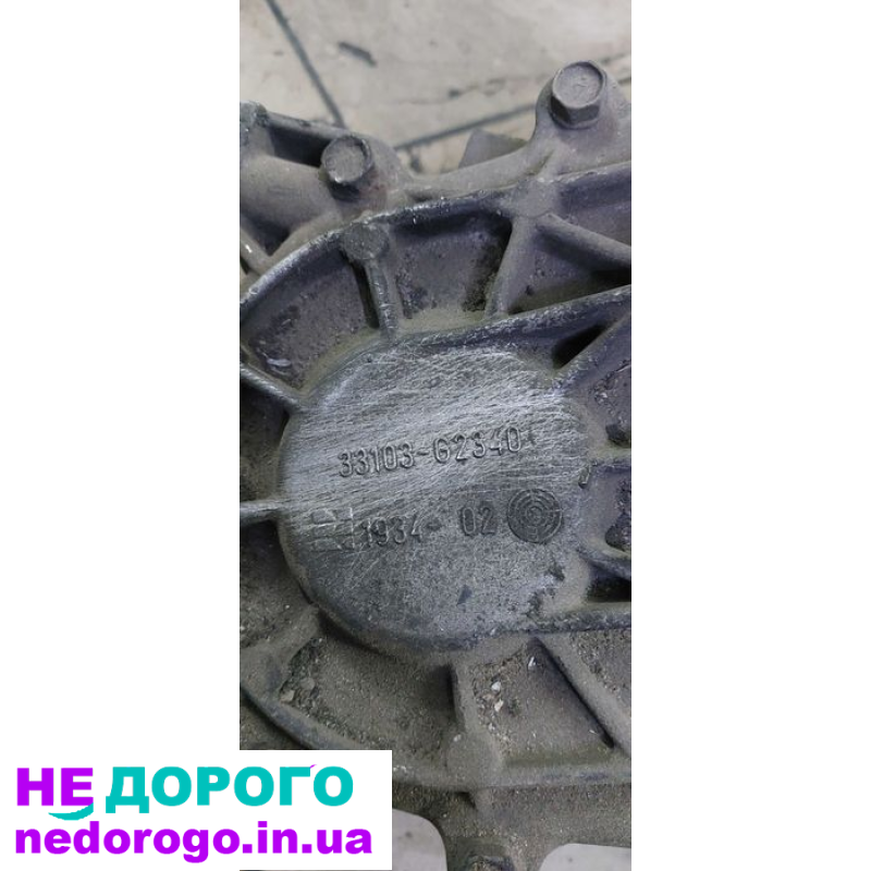 Раздаточна коробка Nissan 33103-G2340 для моделі X-Trail, випущена у 2018 році, з об'ємом двигуна 2.5 літра на бензині.