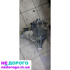 Раздаточна коробка Nissan 33103-G2340 для моделі X-Trail, випущена у 2018 році, з об'ємом двигуна 2.5 літра на бензині.