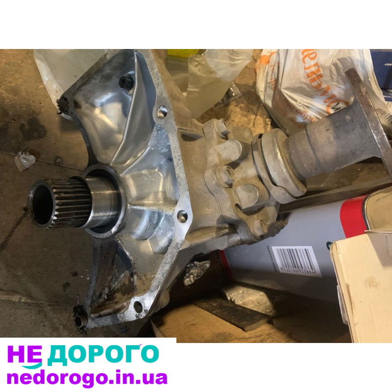 Раздаточная коробка Nissan X-Trail 2.2dCi (T30) 2001-2007, дизель, 2.2 л. Об'єм двигуна 2.2 л. номер запчастини 331008H513.
